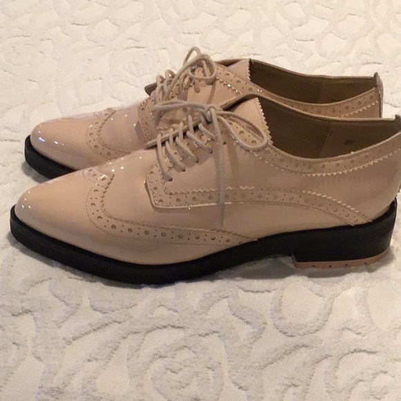 GUNMETAL MARUSHKA light nude patent shoes NEW WITH BOX size 7.5. Wingtip Oxford - Picture 2 of 7